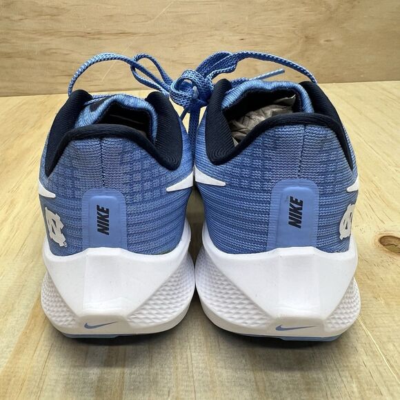 NEW Womens sz 5 North Carolina Tar Heels Nike Pegasus 39 Running Mens DR1967-400 - Picture 2 of 13